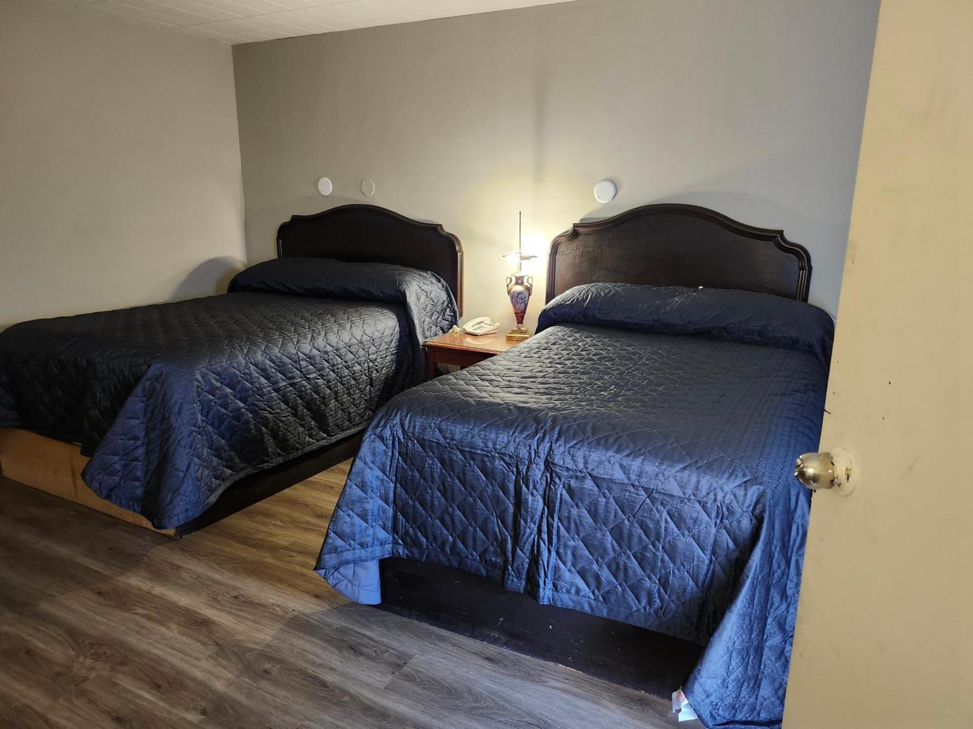 Fairway Inn & Suites 키치너 외부 사진